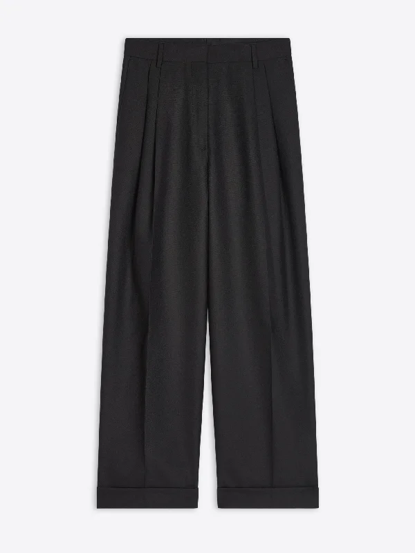 Pleated wool pants