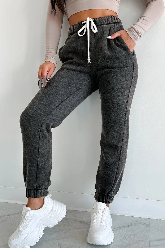 Finnegan Zenana Acid Wash Jogger Sweatpants (Ash Black)